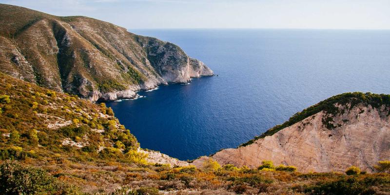 农村分散式饮用水处理技术与运营管理模式解析：从水软化到废水处理的全面方案